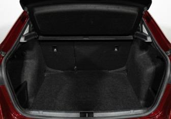 Подержанный автомобиль Skoda Rapid Liftback 2021 года (17 фото)