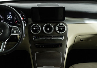 Подержанный автомобиль Mercedes-Benz GLC Coupe 2019 года (14 фото)