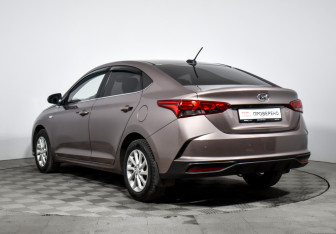 Подержанный автомобиль Hyundai Solaris Sedan 2021 года (7 фото)