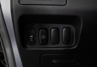 Подержанный автомобиль Mitsubishi Outlander 2006 года (18 фото)