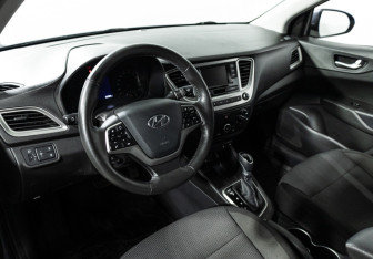 Подержанный автомобиль Hyundai Solaris Sedan 2021 года (11 фото)