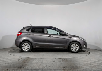 Подержанный автомобиль Kia Rio Hatchback 2013 года (4 фото)