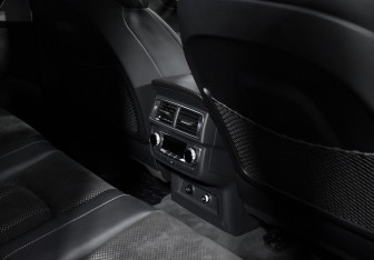 Подержанный автомобиль Audi Q7 2019 года (14 фото)