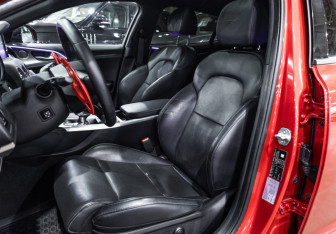 Подержанный автомобиль Kia Stinger 2018 года (16 фото)