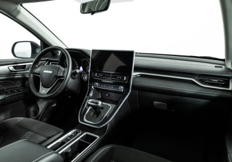 Подержанный автомобиль Haval M6 2023 года (9 фото)