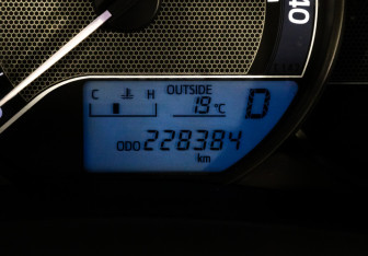 Подержанный автомобиль Toyota Corolla Sedan 2014 года (13 фото)