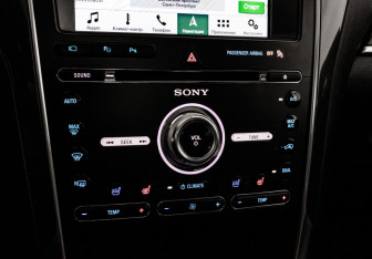 Подержанный автомобиль Ford Explorer 2017 года (17 фото)