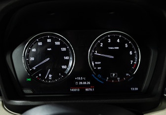 Подержанный автомобиль BMW X1 2018 года (12 фото)