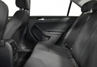 Подержанный автомобиль Volkswagen Jetta Sedan 2014 года (11 фото)