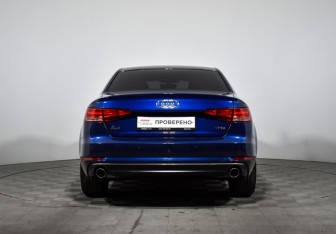 Подержанный автомобиль Audi A4 Sedan 2015 года (6 фото)