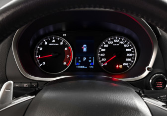 Подержанный автомобиль Mitsubishi Eclipse Cross 2018 года (18 фото)