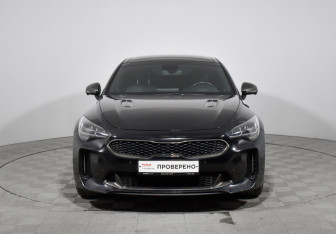 Подержанный автомобиль Kia Stinger 2023 года (2 фото)