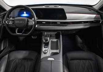 Подержанный автомобиль Chery Arrizo 8 2023 года (14 фото)