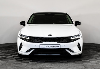 Подержанный автомобиль Kia K5 2020 года (4 фото)