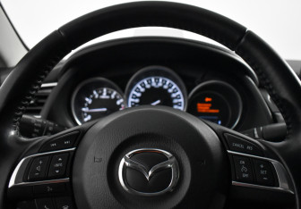 Подержанный автомобиль Mazda 6 Sedan 2015 года (17 фото)