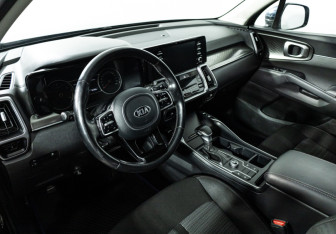 Подержанный автомобиль Kia Sorento 2021 года (12 фото)