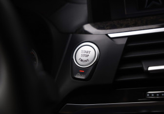 Подержанный автомобиль BMW X3 2019 года (21 фото)