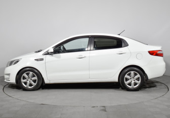 Подержанный автомобиль Kia Rio Sedan 2012 года (8 фото)