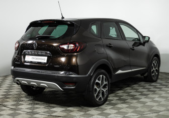 Подержанный автомобиль Renault Kaptur 2017 года (5 фото)