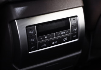 Подержанный автомобиль Lexus GX 2012 года (19 фото)