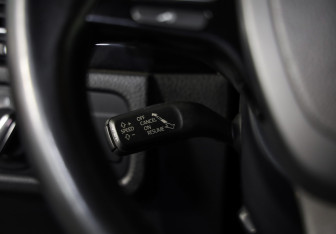 Подержанный автомобиль Volkswagen Touareg 2014 года (19 фото)