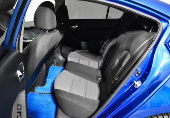 Подержанный автомобиль Kia Cerato Sedan 2014 года (11 фото)