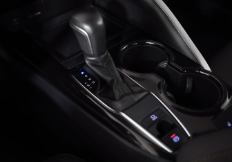 Подержанный автомобиль Toyota Camry Sedan 2019 года (16 фото)