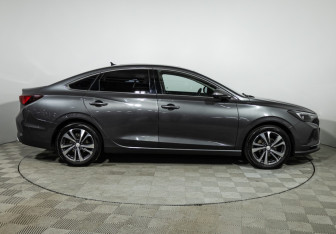 Подержанный автомобиль Changan Eado Plus 2023 года (4 фото)