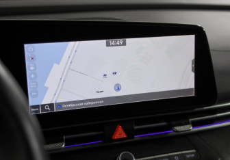 Подержанный автомобиль Hyundai Elantra Sedan 2021 года (12 фото)