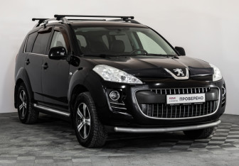 Подержанный автомобиль Peugeot 4007 2008 года (3 фото)