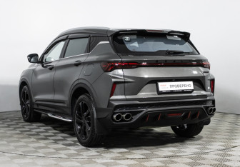 Подержанный автомобиль Geely Coolray 2023 года (7 фото)