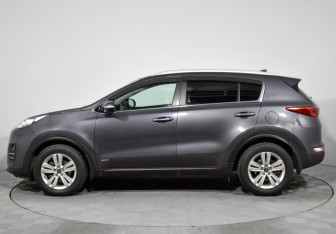 Подержанный автомобиль Kia Sportage 2017 года (8 фото)
