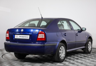 Подержанный автомобиль Skoda Octavia Liftback 2007 года (5 фото)