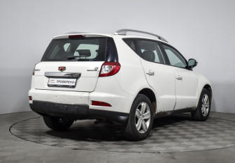 Подержанный автомобиль Geely Emgrand X7 2015 года (5 фото)
