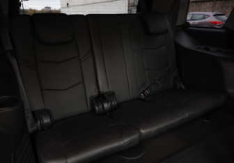 Подержанный автомобиль Cadillac Escalade Suv 2019 года (27 фото)