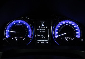 Подержанный автомобиль Toyota Camry Sedan 2016 года (12 фото)