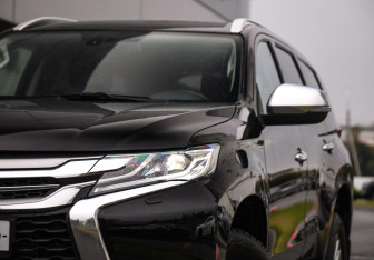Подержанный автомобиль Mitsubishi Pajero Sport 2018 года (2 фото)