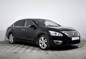 Подержанный автомобиль Nissan Teana 2014 года (3 фото)