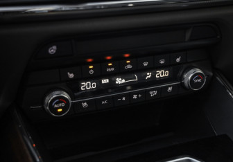 Подержанный автомобиль Mazda CX-9 2022 года (20 фото)