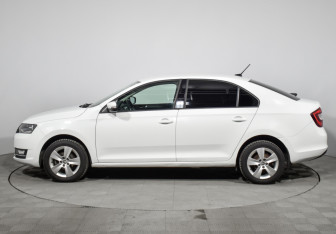 Подержанный автомобиль Skoda Rapid Liftback 2019 года (8 фото)
