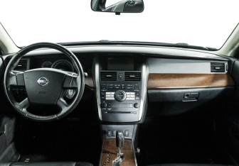 Подержанный автомобиль Nissan Teana 2006 года (13 фото)