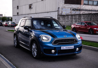 Подержанный автомобиль MINI Countryman 2018 года (5 фото)