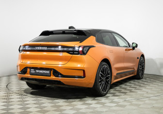 Подержанный автомобиль Zeekr 001 2023 года (5 фото)