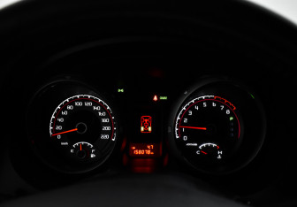 Подержанный автомобиль Mitsubishi Pajero 2018 года (20 фото)