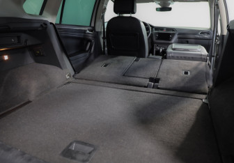 Подержанный автомобиль Volkswagen Tiguan 2019 года (36 фото)