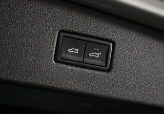Подержанный автомобиль Volkswagen Tiguan 2017 года (33 фото)