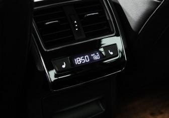 Подержанный автомобиль Skoda Superb Liftback 2020 года (19 фото)