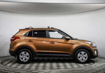 Подержанный автомобиль Hyundai Creta 2018 года (4 фото)