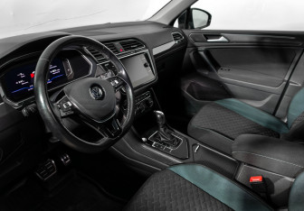 Подержанный автомобиль Volkswagen Tiguan 2020 года (9 фото)