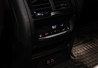 Подержанный автомобиль BMW X3 2021 года (16 фото)
